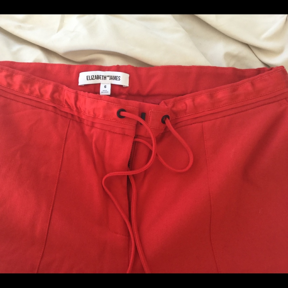 Fun red pants - Picture 2 of 4